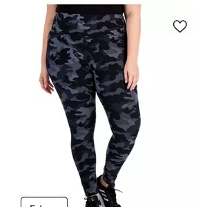 Style &co. Plus mid rise legging 3x camo black